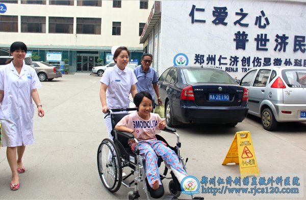 唱响爱的凤献 传递正能量