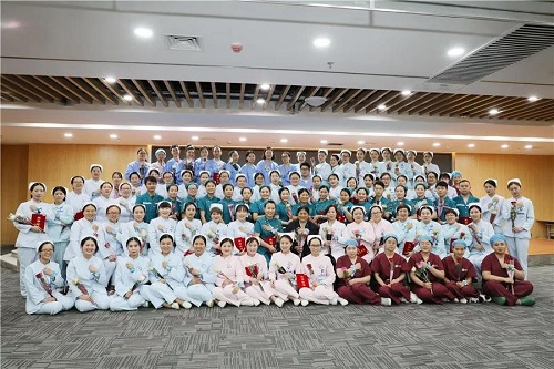 致敬护理天使.jpg 致敬护理天使.jpg